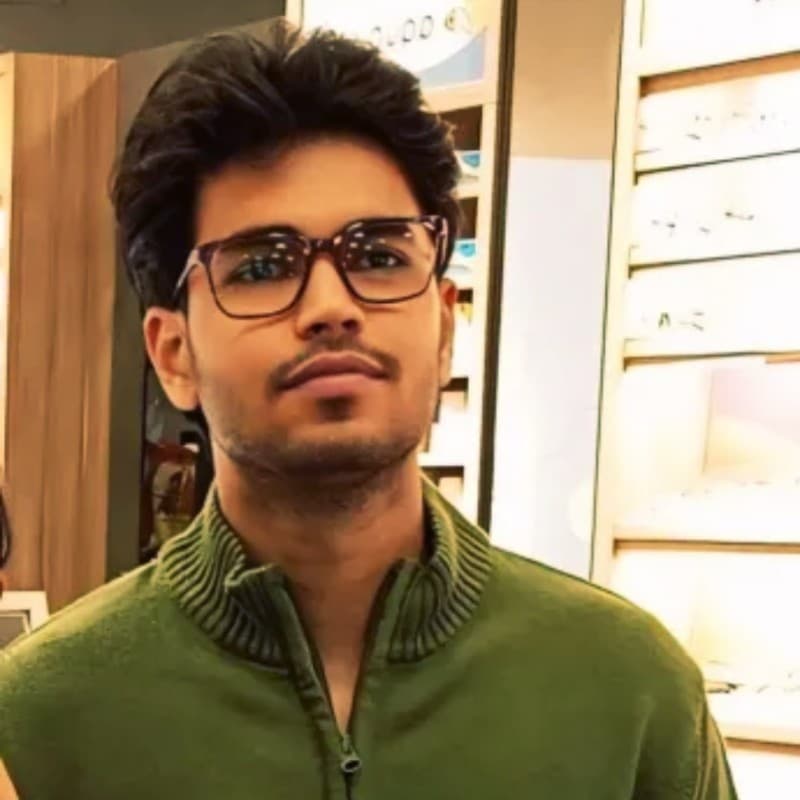 Utkarsh Warrier — COO